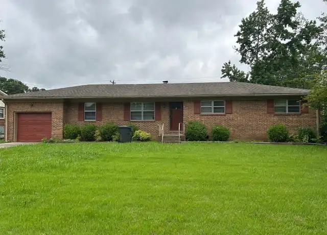 Property at 1805 19th Ave SW, Decatur, AL, 35601, 3 beds, 2 baths, [object Object]