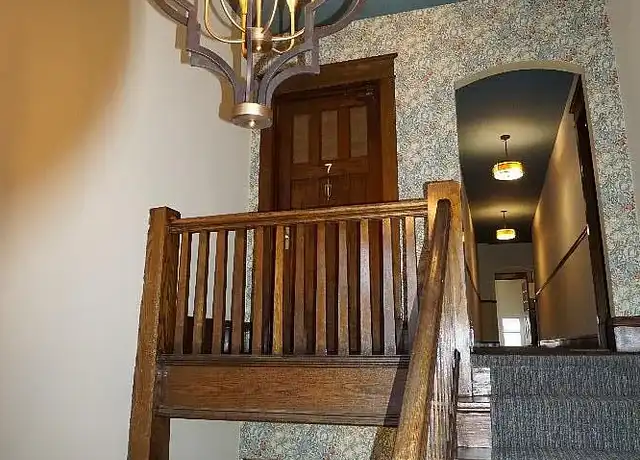 Property at 833 Grand Apartments - 833 Grand Ave, Saint Paul, MN, 55105, 2 beds, 1 bath, [object Object]