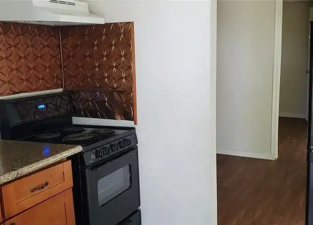 Property at 6916 Avenue C, Houston, TX, 77011, 1 bed, 1 bath, [object Object]