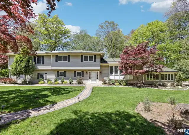 Property at 275 Sycamore Ct, Wyckoff, NJ, 07481, 4 beds, 4.5 baths, [object Object]