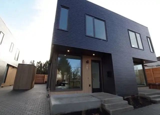Property at 1612 N Bryant St, Portland, OR, 97217, 2 beds, 2.5 baths, [object Object]