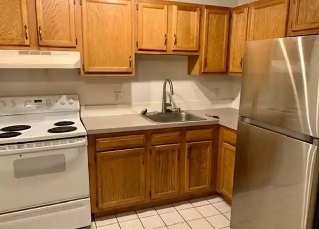 Property at 93 E Brookline St Unit 1, Boston, MA, 02118, 2 beds, 1 bath, [object Object]