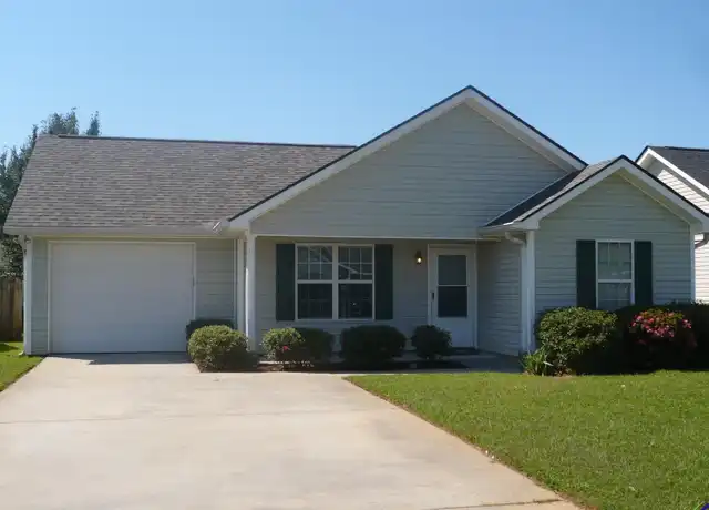 Property at 305 Grand Ave, Bonaire, GA, 31005, 3 beds, 2 baths, [object Object]