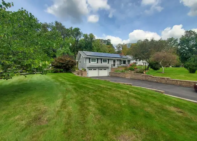 Property at 134 Quaker Hill Rd, Monroe, NY, 10950, 3 beds, 2 baths, [object Object]
