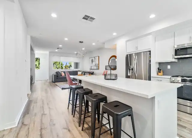 Property at 13225 W Lumina Way, Van Nuys, CA, 91401, 3 beds, 3.5 baths, [object Object]