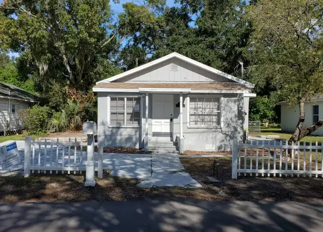 Property at 411 12th Ave E, Bradenton, FL, 34208, 2 beds, 1 bath, [object Object]