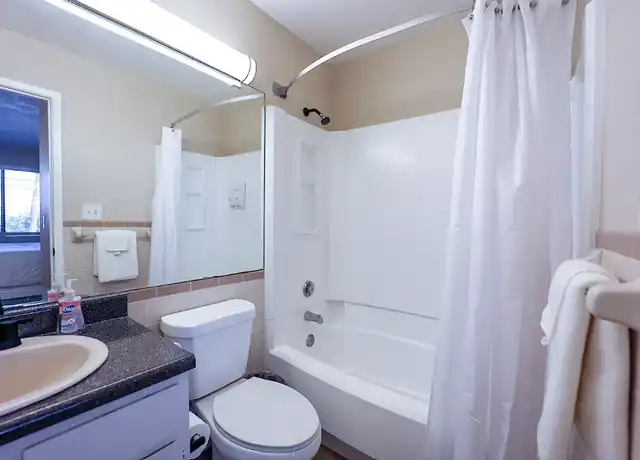 Property at Venture on Country Club - 1410 S Country Club Dr, Mesa, AZ, 85210, 0-1 beds, 1 bath, [object Object]