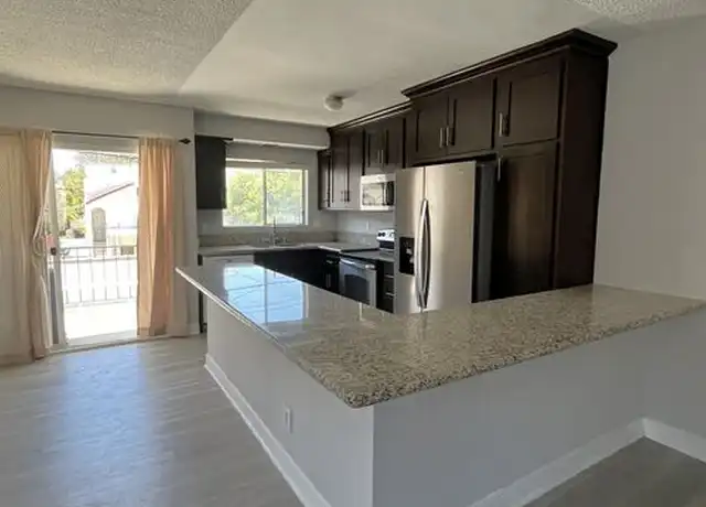 Property at 905 S Bedford St Unit 5, Los Angeles, CA, 90035, 3 beds, 2 baths, [object Object]