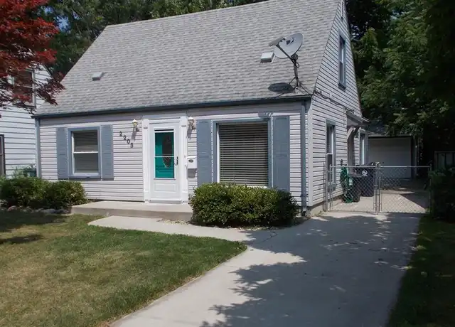 Property at 2205 E 10 Mile Rd, Royal Oak, MI, 48067, 3 beds, 1 bath, [object Object]