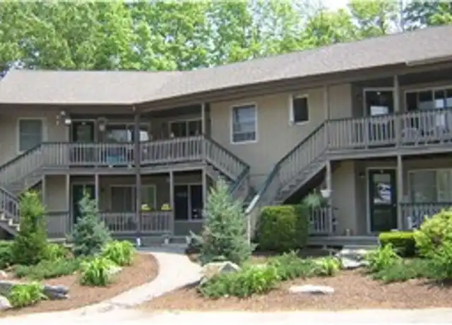 Property at 5 Bennett Way Unit 13, Newmarket, NH, 03857, 2 beds, 1 bath, [object Object]