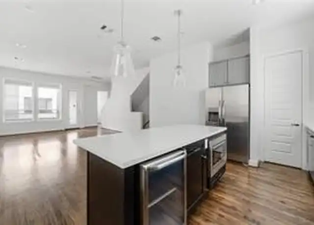 Property at 2737 Clinton Dr, Houston, TX, 77020, 3 beds, 3.5 baths, [object Object]
