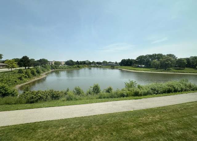 Photo of 793 Daybreak Ln, Carol Stream, IL 60188