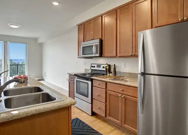 Property at Heritage Hills - 1300 S Puget Dr, Renton, WA, 98055, 1 bed, 1 bath, [object Object]