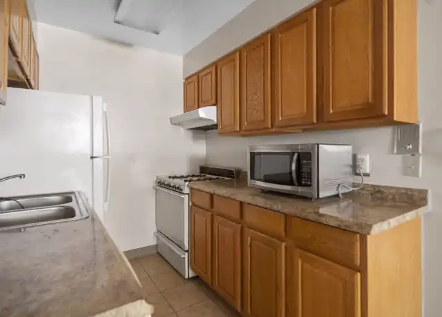 Property at 211 Linden Ave, Ithaca, NY, 14850, 2-3 beds, 1-1.5 bath, [object Object]