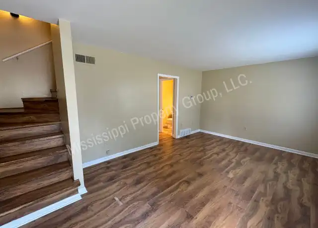 Property at 1750 Jefferson Ave Unit 8, Oxford, MS, 38655, 2 beds, 1.5 baths, [object Object]