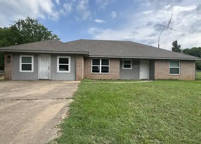 Property at 650 W Ohio St, Van, TX, 75790, 4 beds, 2 baths, [object Object]