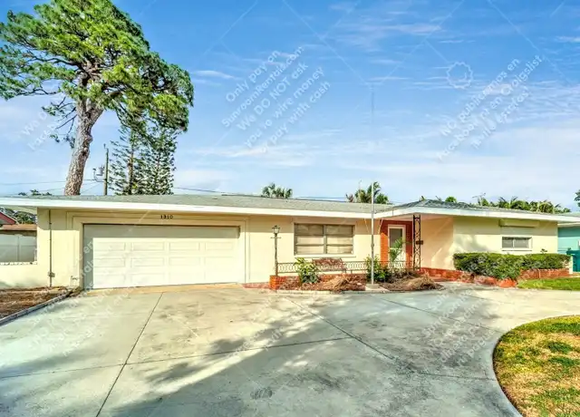 Property at 1310 Robin Rd S, St Petersburg, FL, 33707, 2 beds, 2 baths, [object Object]
