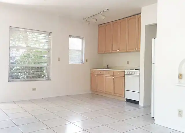 Property at 1621 NE 5th Ct, Fort Lauderdale, FL, 33301, 1 bed, 1 bath, [object Object]