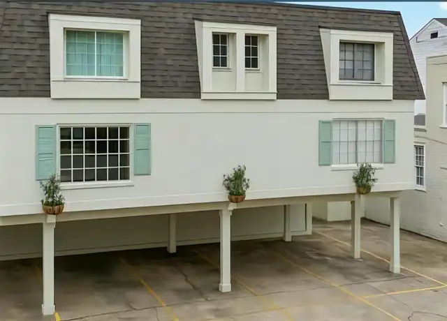 Property at 1332 Esplanade Ave Unit 6, New Orleans, LA, 70116, 2 beds, 1 bath, [object Object]