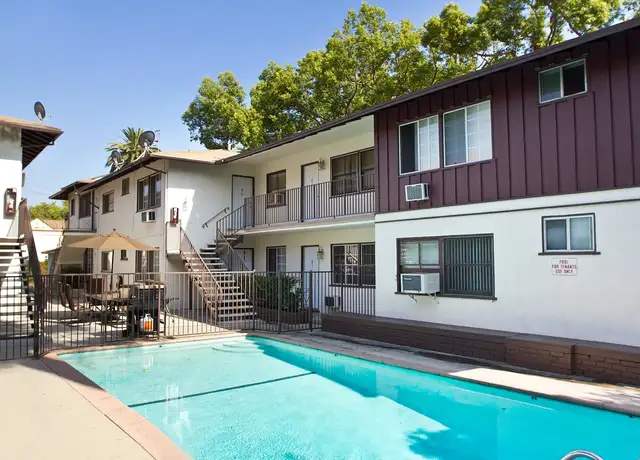 Photo of 424 S Verdugo Rd, Glendale, CA 91205