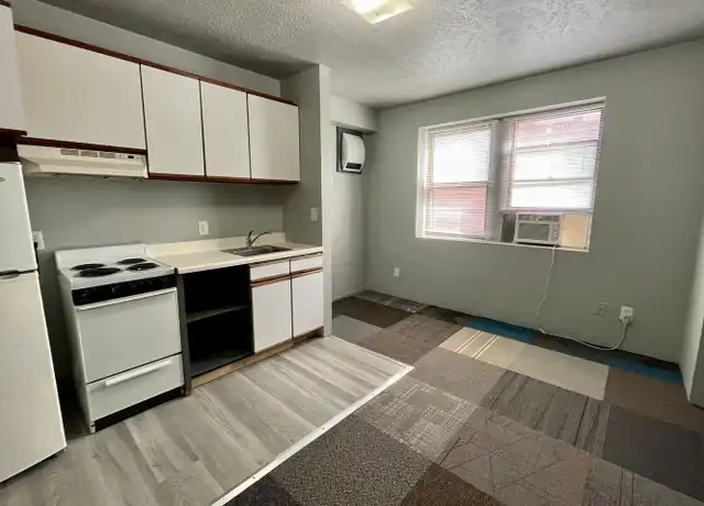 Property at 2209 Jones St Unit 22093G, Omaha, NE, 68102, 0 beds, 1 bath, [object Object]