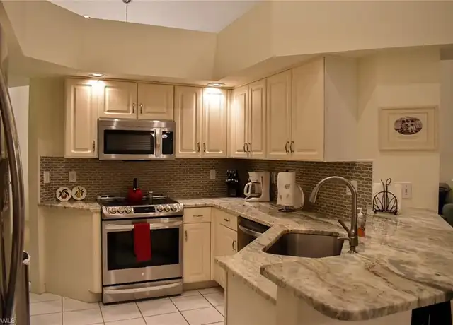 Property at 15218 Storrington Pl Unit M100, Naples, FL, 34110, 2 beds, 2 baths, [object Object]