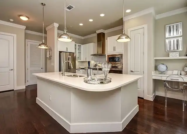Property at Camden Highland Village - 3939 W Alabama St, Houston, TX, 77027, 1-3 bed, 1-3.5 bath, [object Object]
