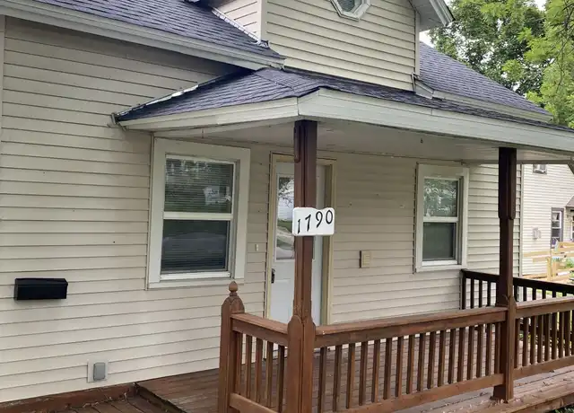 Property at 1790 Park Ave, Marion, IA, 52302, 2 beds, 1.5 baths, [object Object]
