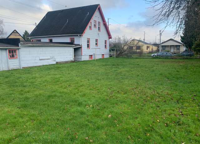Photo of 365 23rd Ave, Longview, WA 98632