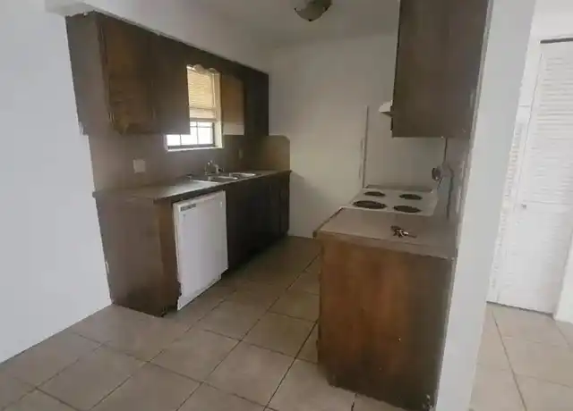 Property at 3233 Conner St, Chattanooga, TN, 37411, 1 bed, 1 bath, [object Object]
