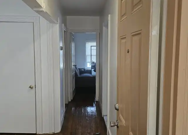 Property at 242 Valley St Unit 4, Providence, RI, 02909, 1 bed, 1 bath, [object Object]