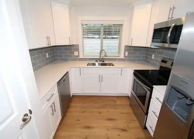 Property at 12840 SE 40th Ct, Bellevue, WA, 98006, 2 beds, 2 baths, [object Object]