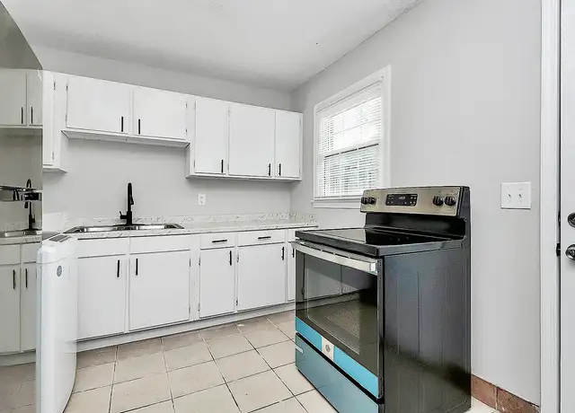 Photo of 314 Clarence St, Charlotte, NC 28216
