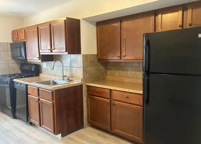 Property at 9032 Gravois View Ct, Saint Louis, MO, 63123, 2 beds, 1 bath, [object Object]