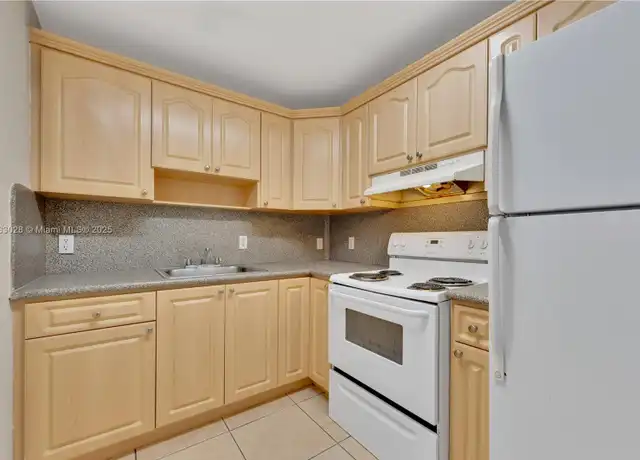 Property at 2185 NW 16th Ter #19, Miami, FL, 33125, 1 bed, 1 bath, [object Object]