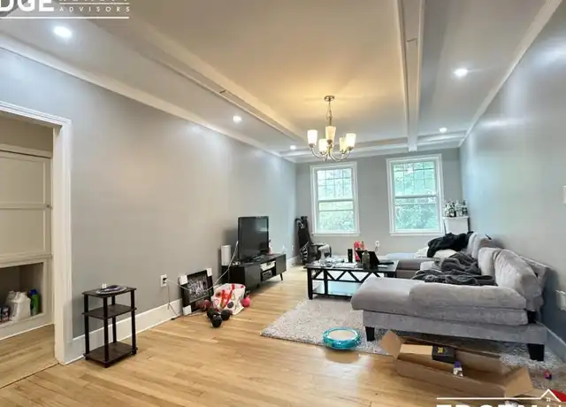 Property at 34 Kinross Rd, Brighton, MA, 02135, 3 beds, 1 bath, [object Object]
