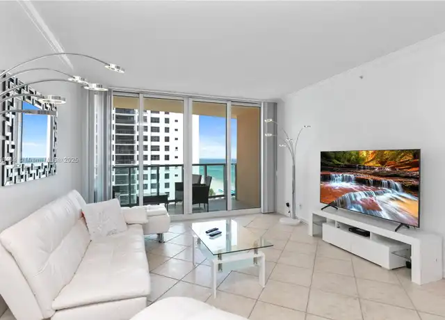 Property at 2501 S Ocean Dr #1008, Hollywood, FL, 33019, 1 bed, 1 bath, [object Object]