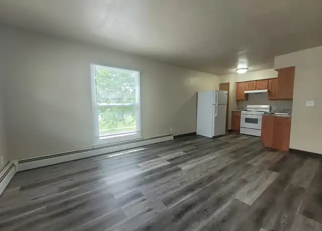 Property at 210 N Summit St Unit 10, Appleton, WI, 54914, 1 bed, 1 bath, [object Object]