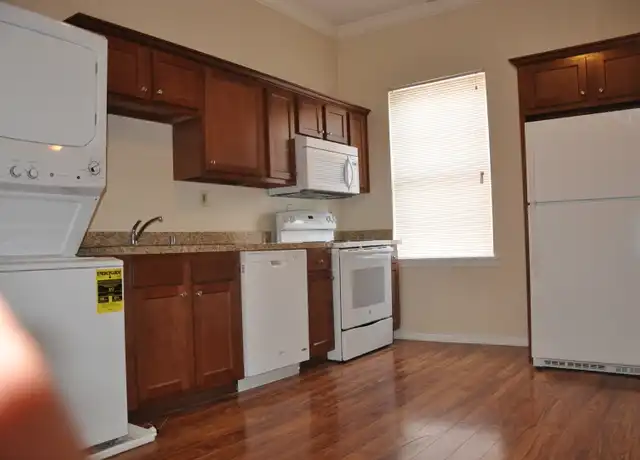 Property at 366 S Broadway Park Unit 3, Lexington, KY, 40504, 2 beds, 1 bath, [object Object]