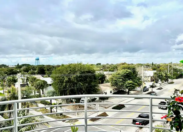 Property at 111 SE 2nd St #403, Delray Beach, FL, 33444, 1 bed, 1 bath, [object Object]