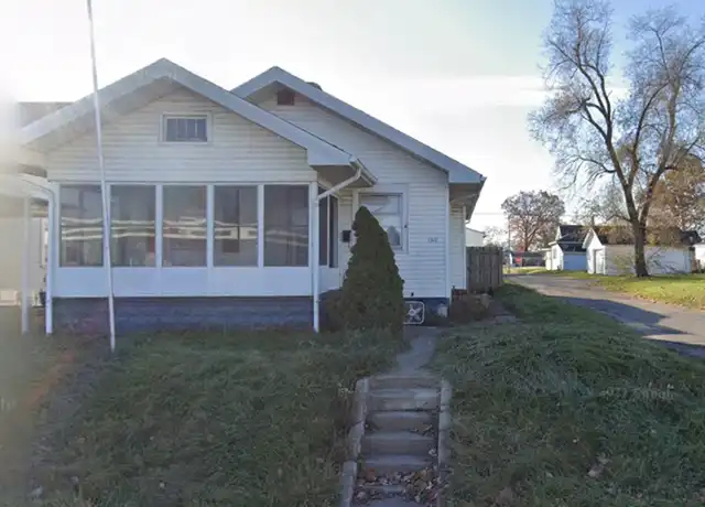 Property at 1317 W Memorial Dr, Muncie, IN, 47302, 2 beds, 1 bath, [object Object]
