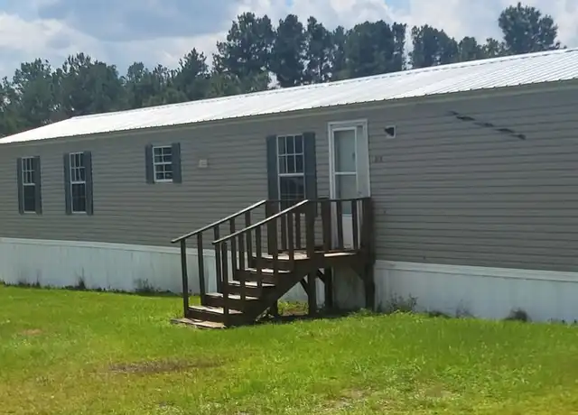 Property at 272 Patricia Ln, Ray City, GA, 31645, 3 beds, 2 baths, [object Object]