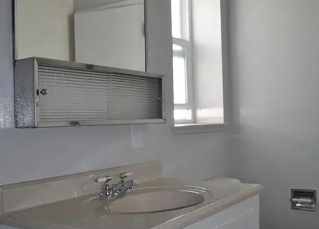 Property at 3305 Hilltop Dr, Ventura, CA, 93003, 1 bed, 1 bath, [object Object]