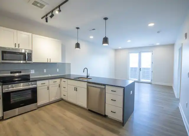 Property at 17 Campbell Ave SW Unit 539, Roanoke, VA, 24011, 2 beds, 2 baths, [object Object]
