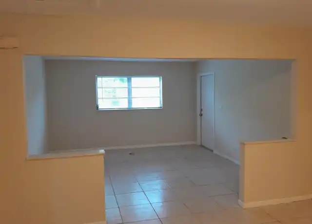 Property at 412 Conniston Rd Unit B, West Palm Beach, FL, 33405, 2 beds, 1 bath, [object Object]