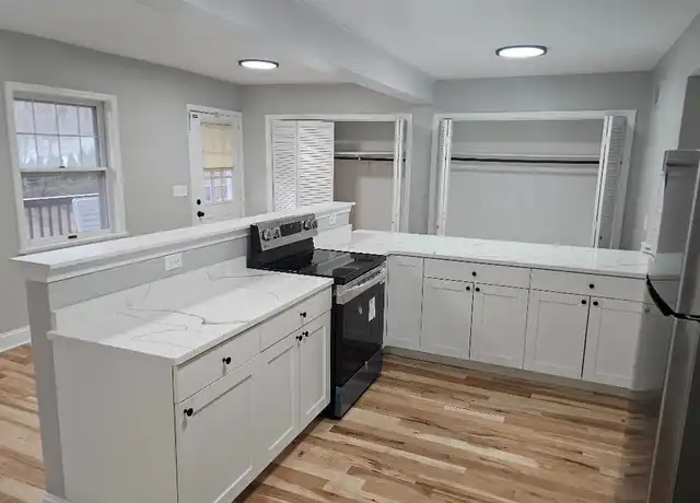Property at 49 Great Hill Rd, Oxford, CT, 06478, 1 bed, 1 bath, [object Object]