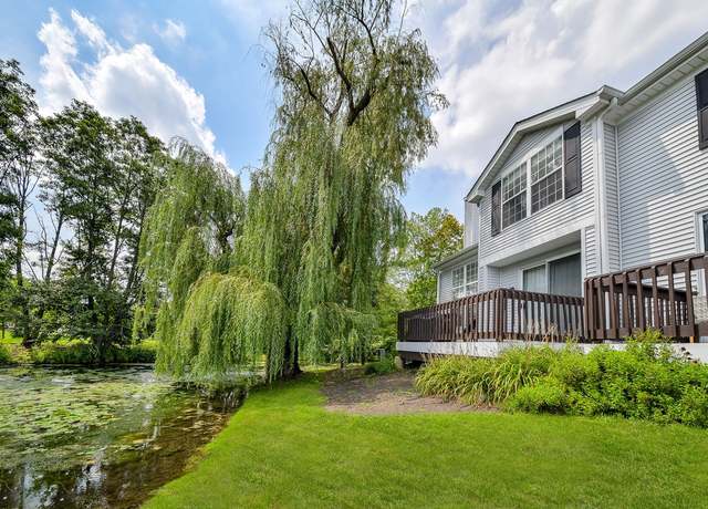 Photo of 1848 Lucylle Ct, Saint Charles, IL 60174