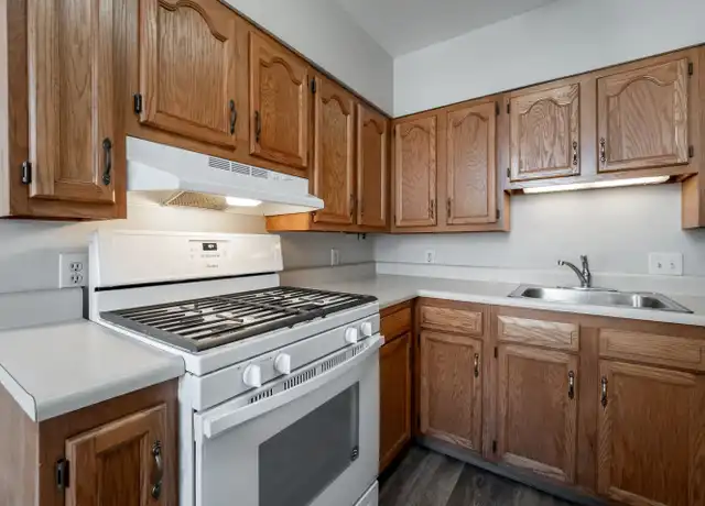 Property at 2308 E Carson St Unit 2, Pittsburgh, PA, 15203, 2 beds, 1 bath, [object Object]