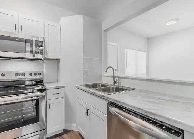 Property at Courtyard Condos - 6003 Ridgecrest Rd, Dallas, TX, 75231, 1 bed, 1 bath, [object Object]