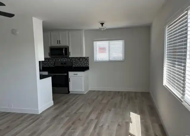 Property at 2377 W 20th St, Los Angeles, CA, 90018, 2 beds, 1 bath, [object Object]